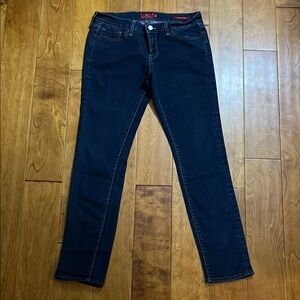 Lucky Brand Charlie Skinny Leg Denim Jeans Size 6 / 28 Slim Mid Rise Dark Wash